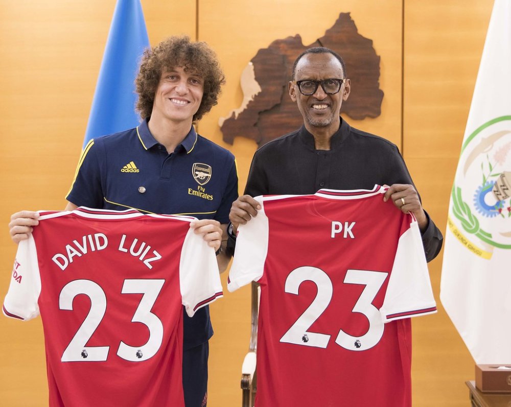 Perezida Kagame yishimiye Arsenal yanyagiye Chelsea