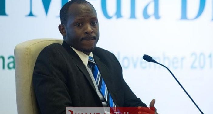 Dr. Christopher Kayumba yandikiye ibaruwa ifunguye perezida Paul (...) -  Bwiza.com