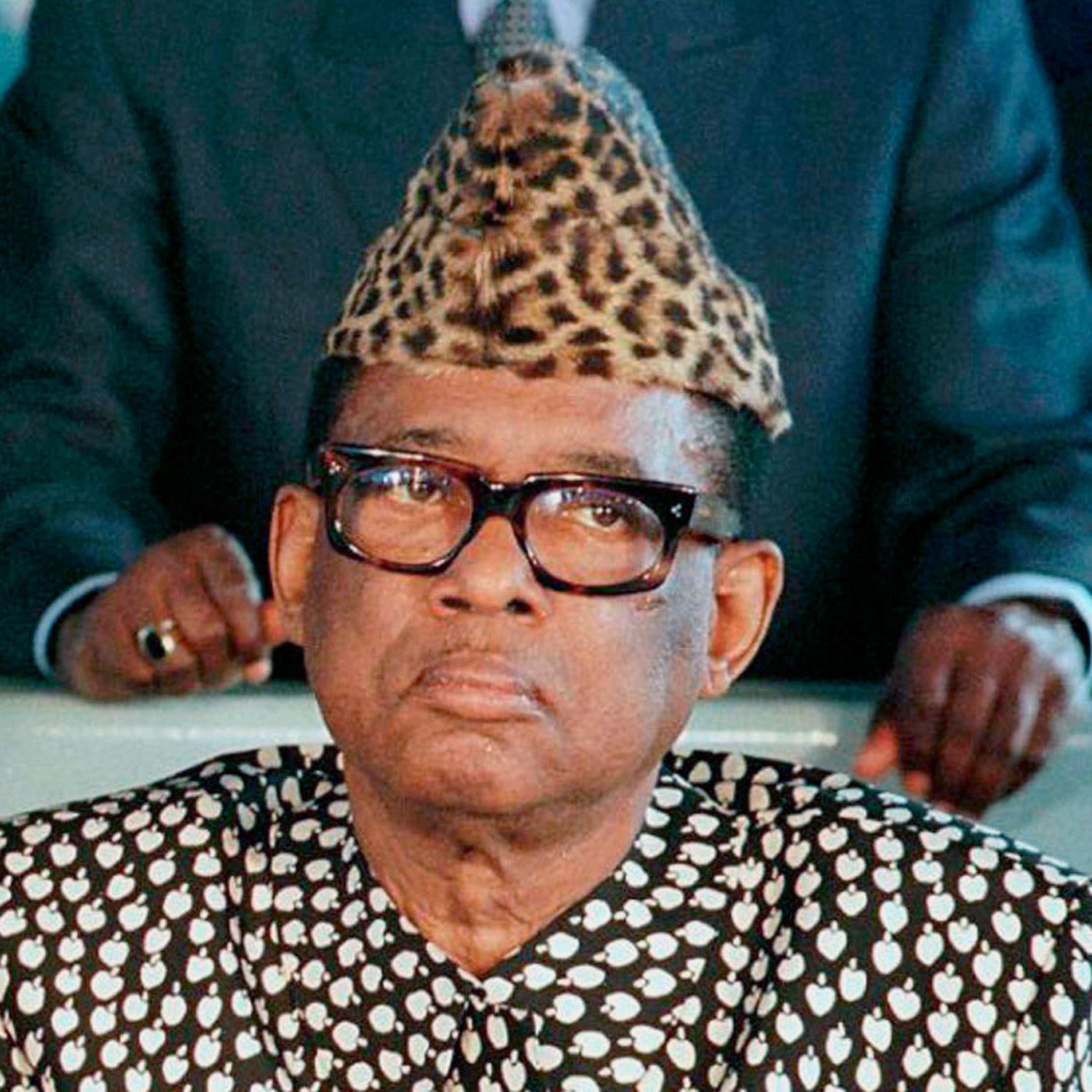 Мобуту сесе секо. Жозеф Мобуту. Жозеф-Дезире Мобуту. Мобуту диктатор. Мобуту и Никсон.