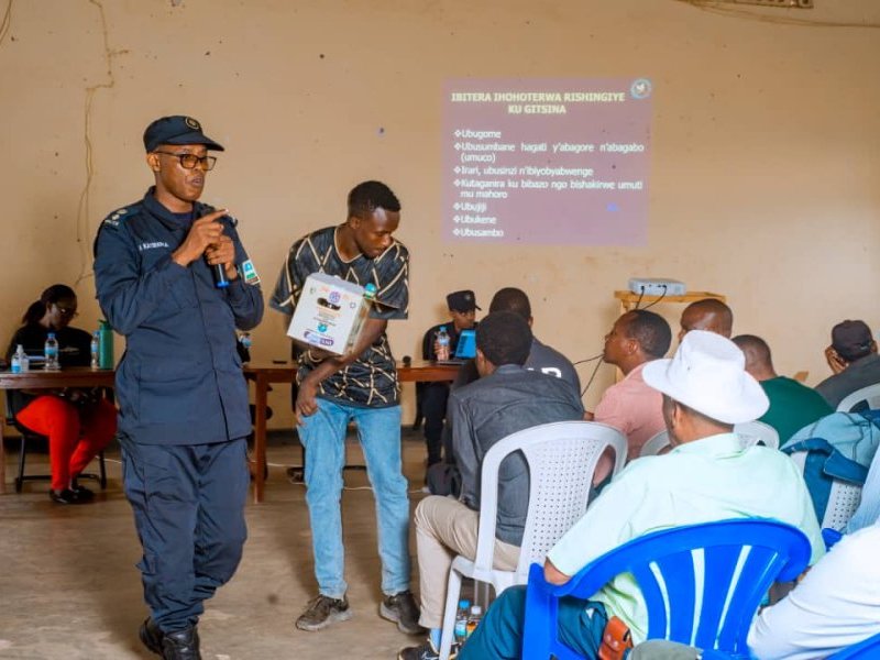 Karongi: Abagera ku 120 bo mu nkambi ya Kiziba basabwe kwirinda ibyaha