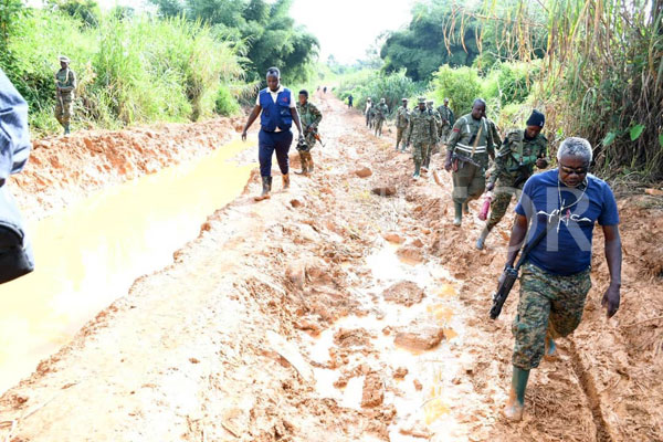 Komanda w'ingabo za Uganda zirwanya ADF yinubiye imihanda yo muri RDC 