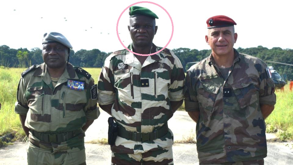 Gabon: General Oligui Nguema wahiritse ubutegetsi ni muntu ki?