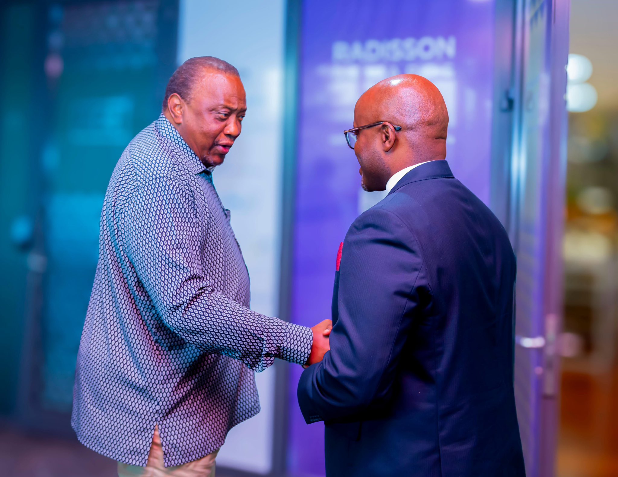 Nduhungirehe yagiranye ibiganiro na Uhuru Kenyatta
