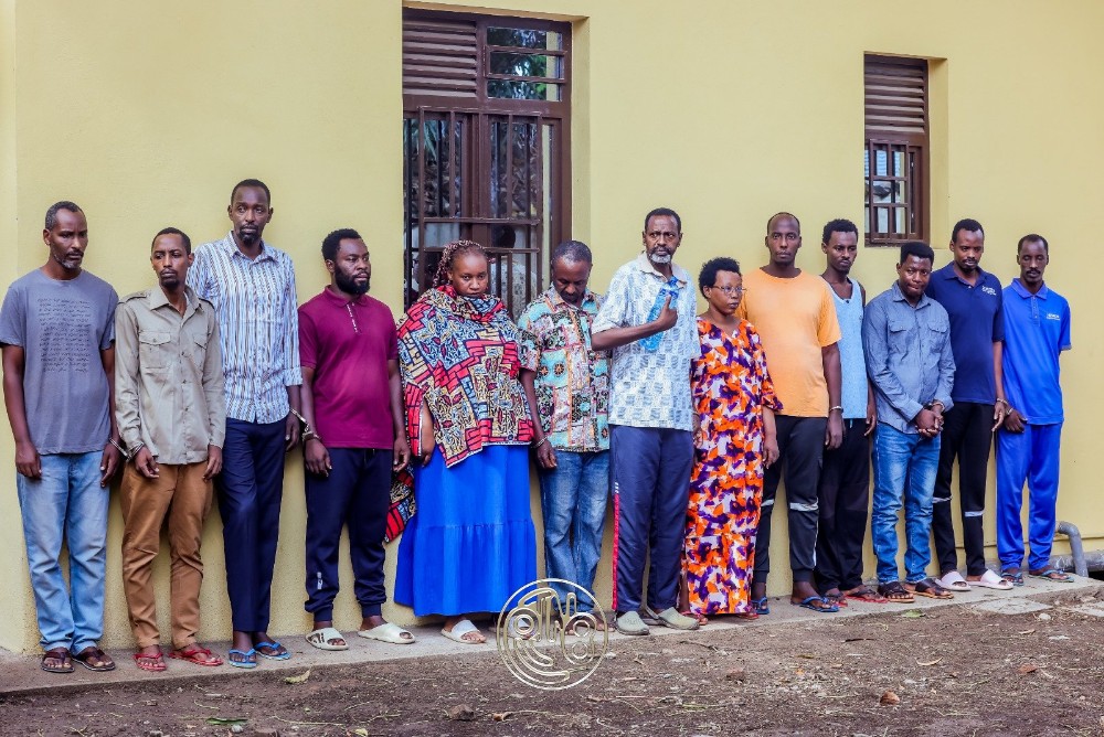 U Burundi bwerekanye 13 buvuga ko barimo intasi z’u Rwanda