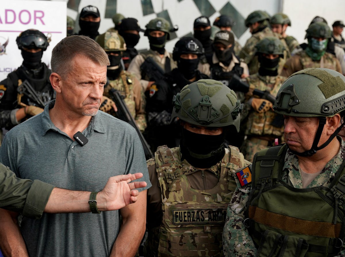 Ubutasi bw'u Rwanda bwaba bwaragize uruhare mu ifatwa ry’ibikoresho bya Erik Prince mu Buholandi