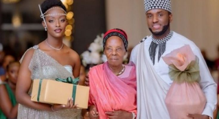 Urwibutso rwa Pamella Uwicyeza kuri Nyirakuru w'umugabo we wapfuye 85 pam