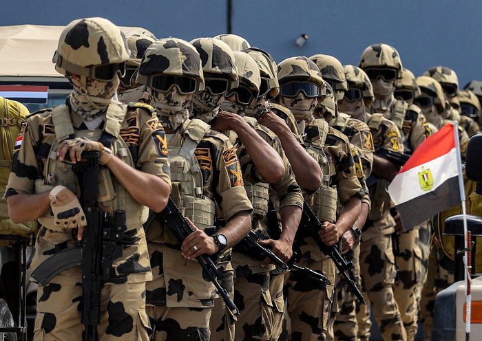 45443 egypt soldiers 700 496