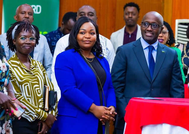 54244023654 e1963b681f z