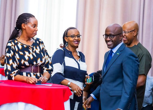 54244205325 e2cf07d65f z