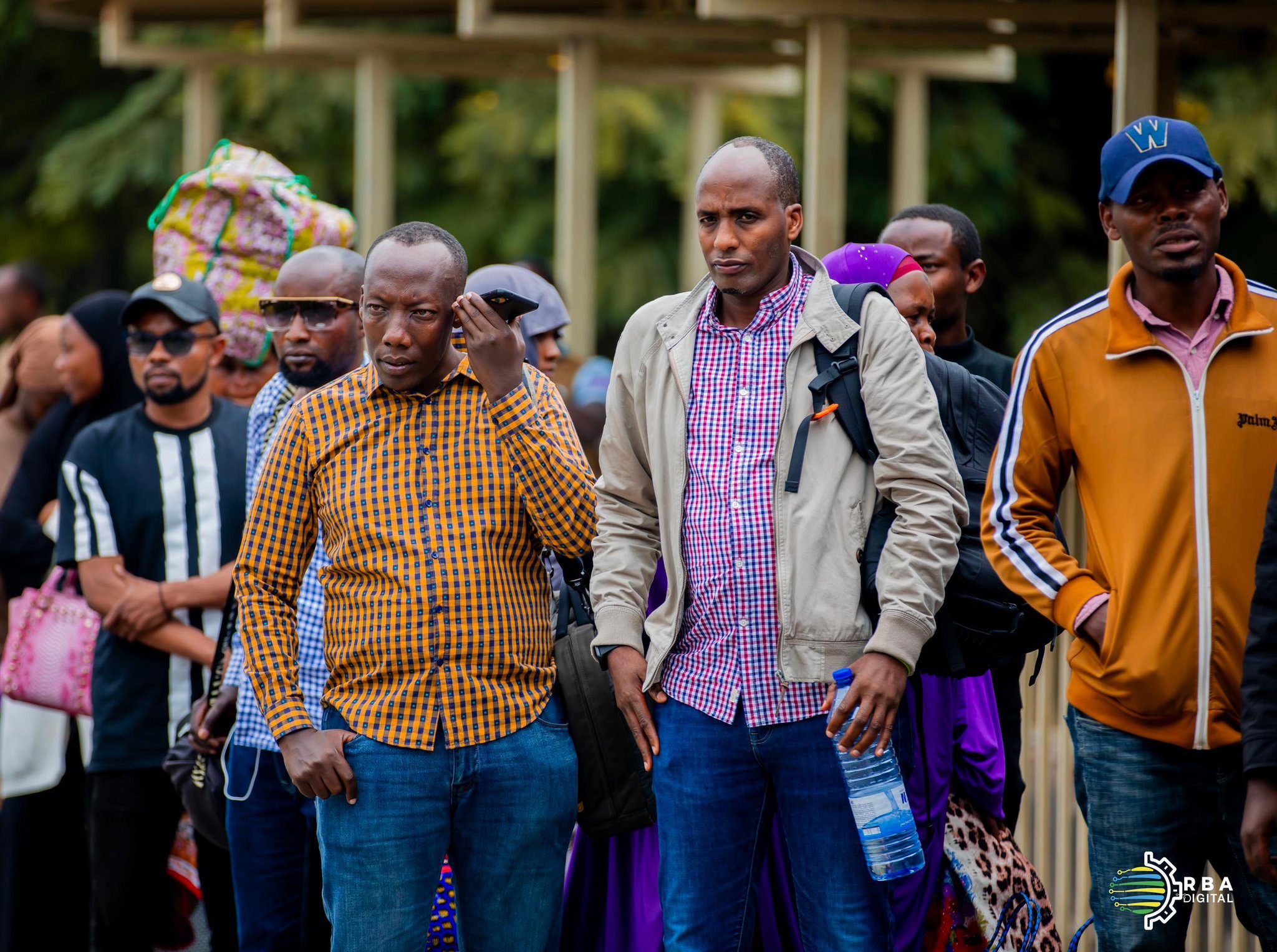 b643f6a0df242773d4ba2b80ab52352c