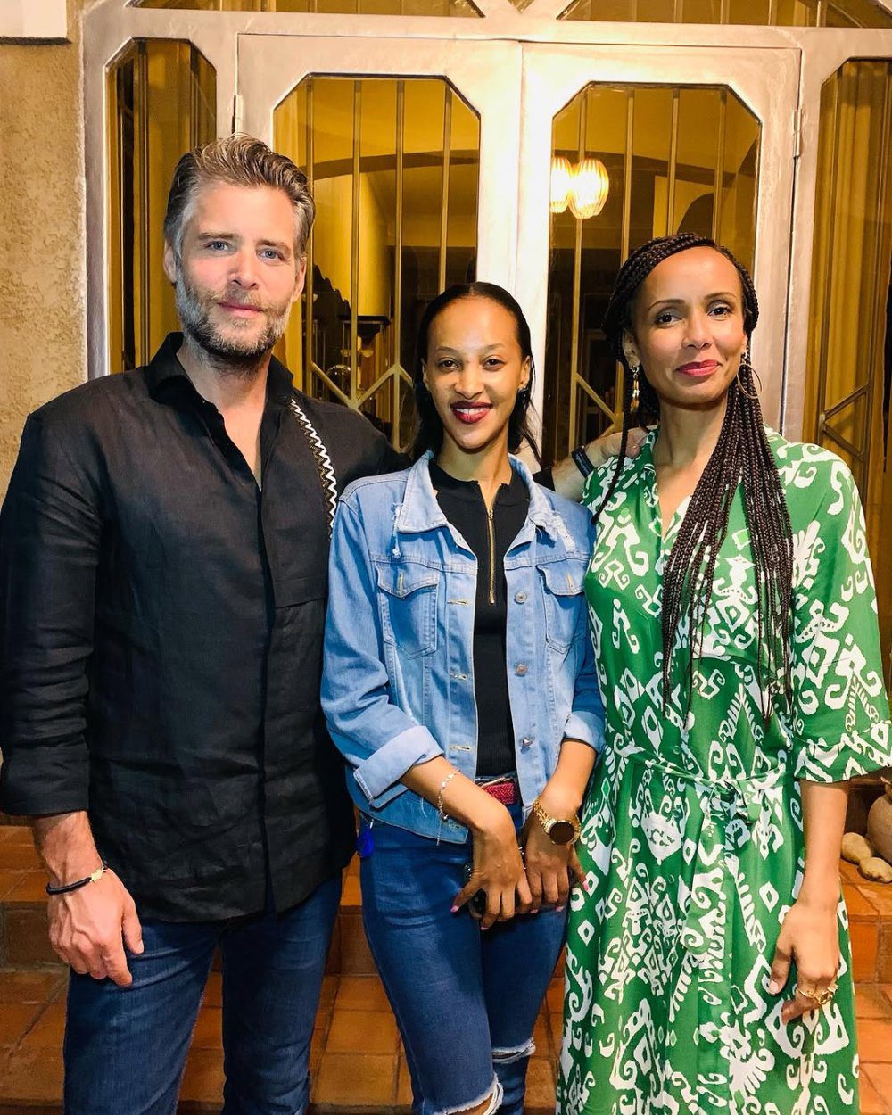 guillaume gabriel na sonia rolland bari kumwe na tumukunde joselyne washinze itorero inkumburwa rihabwa amahirwe yo kubabyinira mu bukwe bwabo buzaba mu mpera z uyu mwaka b950d