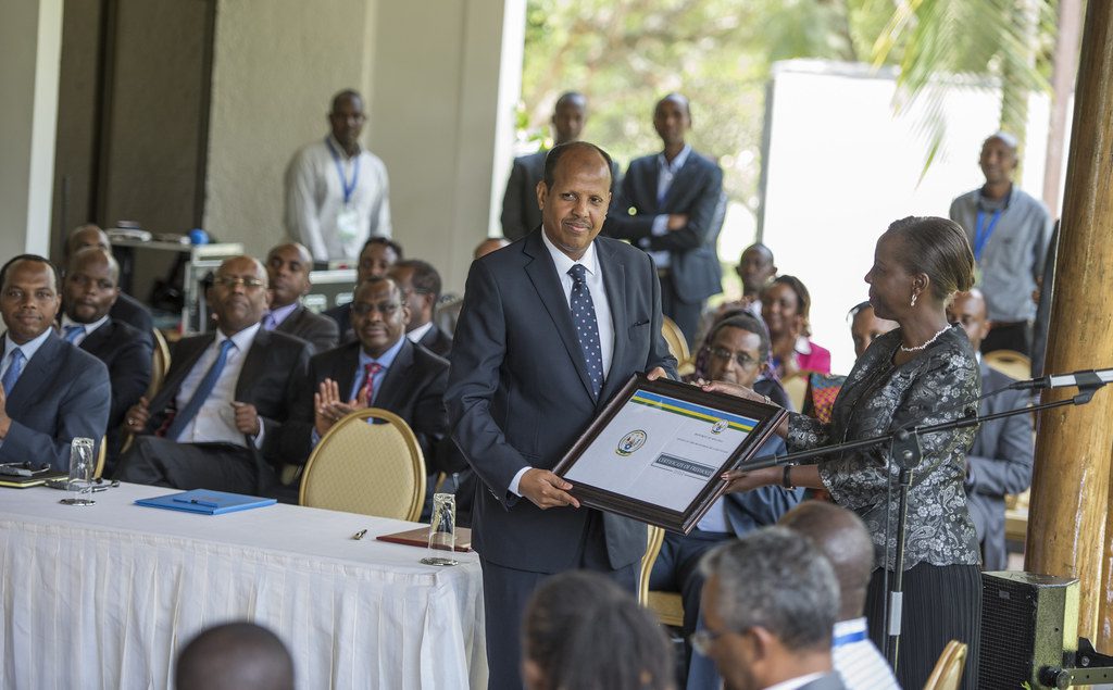 25526094305 5d8fe2febc b