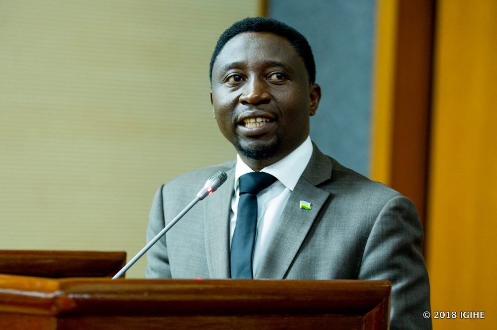 depite dr habineza frank asanzwe ari visi perezida wa komisiyo y imibereho y abaturage mu nteko ishinga amategeko umutwe w abadepite