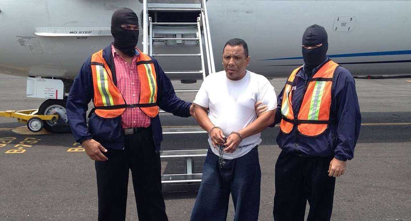 ice deports los angeles area gang member wanted for murder in el salvador 7df511