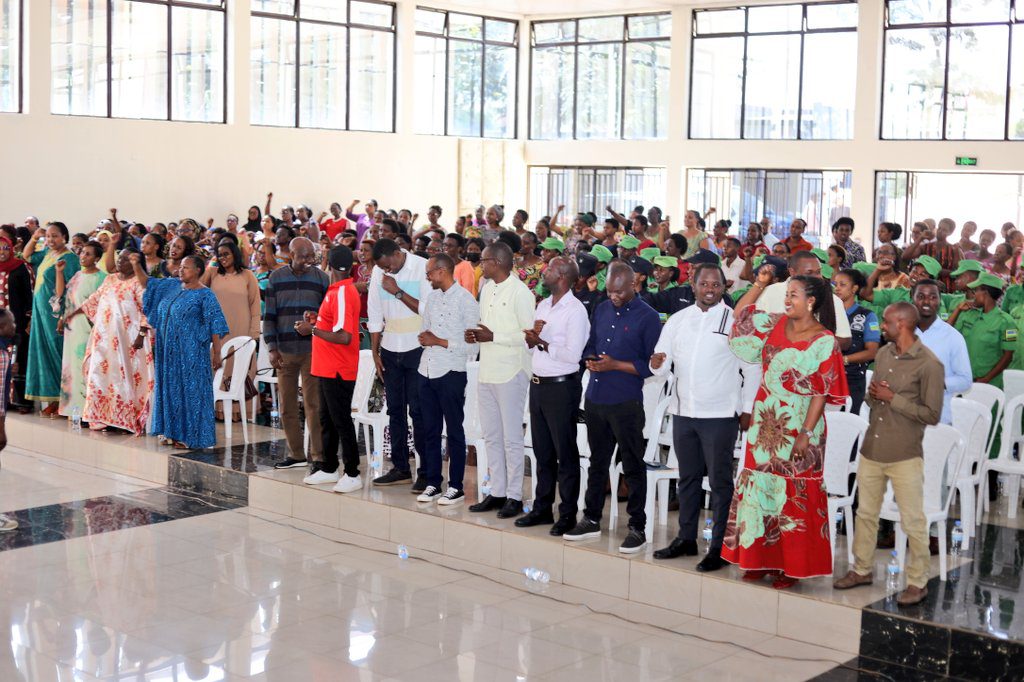 3c4ea8fe b98f 48dc 8c83 2c0664ae24b1