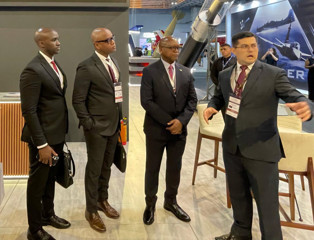 2025 04 02 19 56 05 2