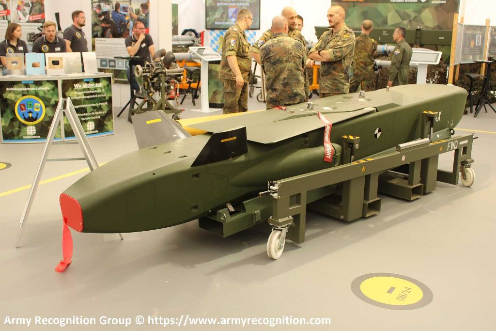 Taurus KEPD 350 air launched ling range precision guided cruise missile Germany 1920 001 35d4b332
