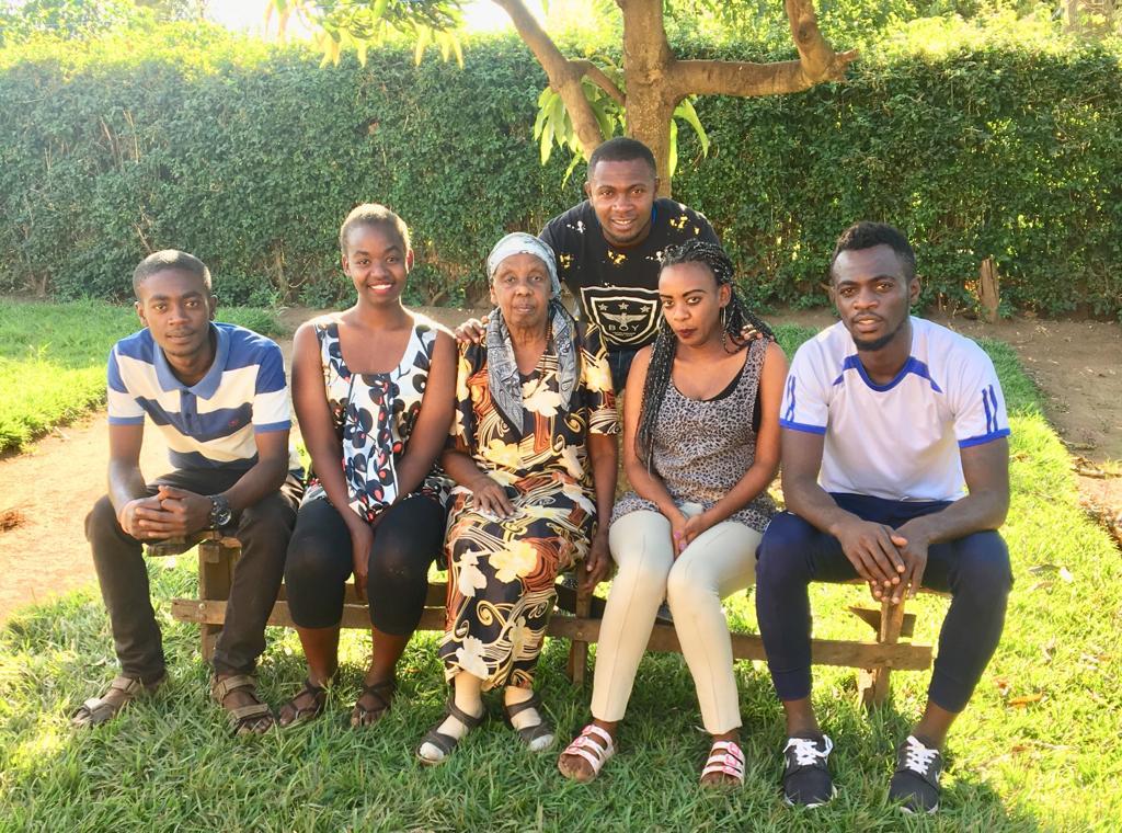 f812dc1f 568e 4845 a36e e728e3d220aa