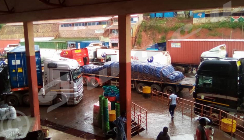 Camions sur la frontiere