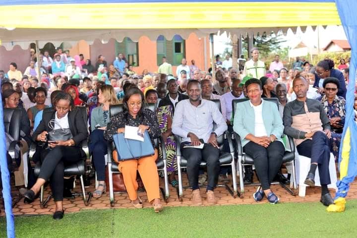 Rwamagana: Hatangirijwe ubukangurambaga bwo gutangiza Umwaka w'Ubwisungane mu kwivuza 10 d65f1cb7 6fcb 4098 b77e 90da3173bc96