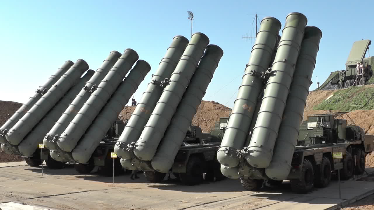 Menya ubwirinzi bw’ikirere bwa Iron Dome bwa Israel na S400 ya Russia 5 s400