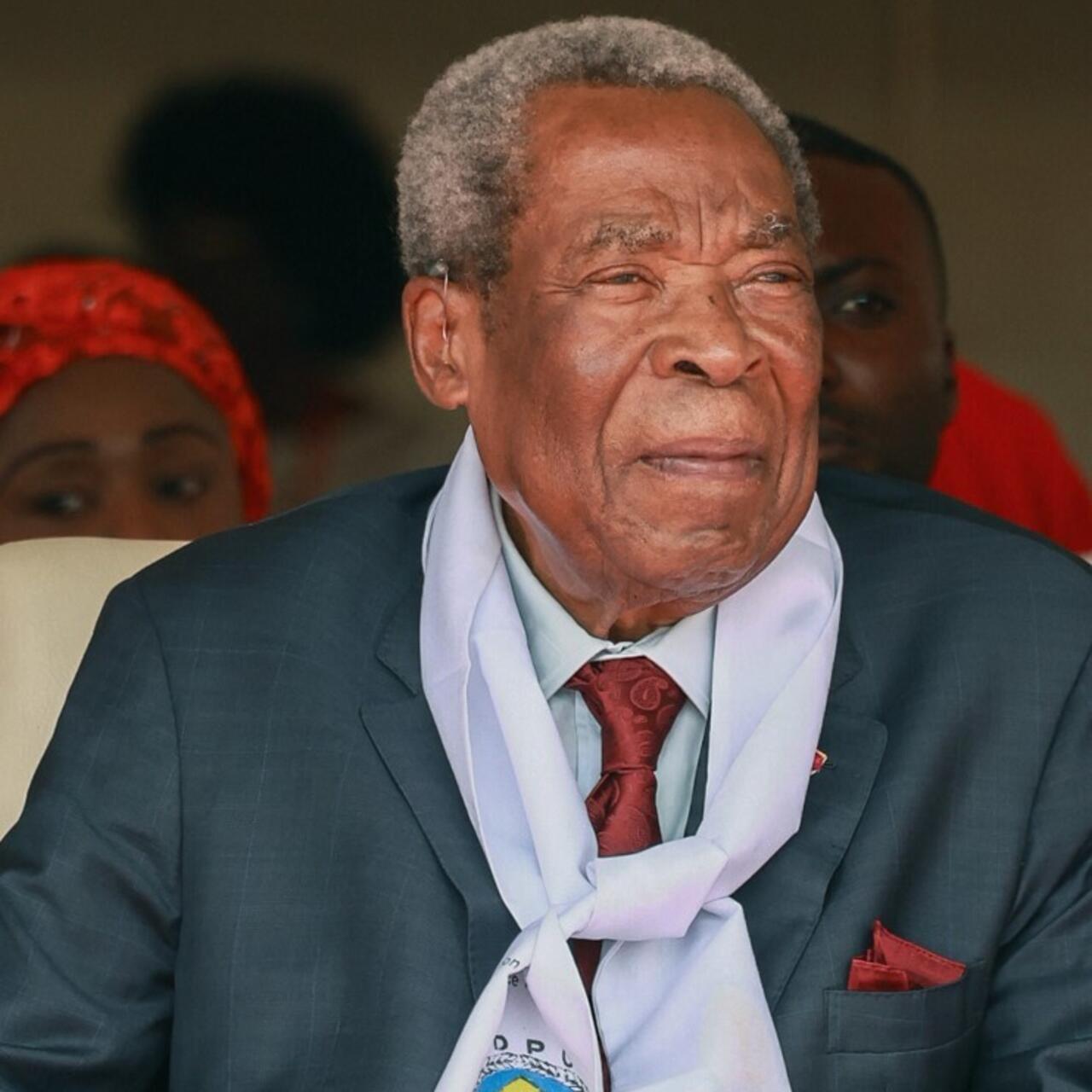 Paul Biya, Miaka 92, Awania Urais kwa Mara ya Nane: Je, Cameroon Yaongozwa na Wazee Pekee? 23 000 32MY36U