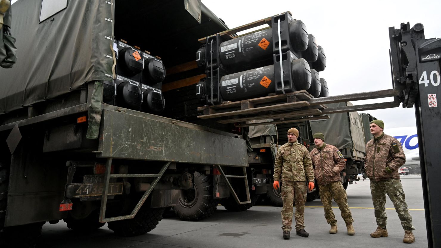 U.S. Halts Some Military Aid to Ukraine Amid Russian Escalation 18 220419122827 javelin missile delivery 0222