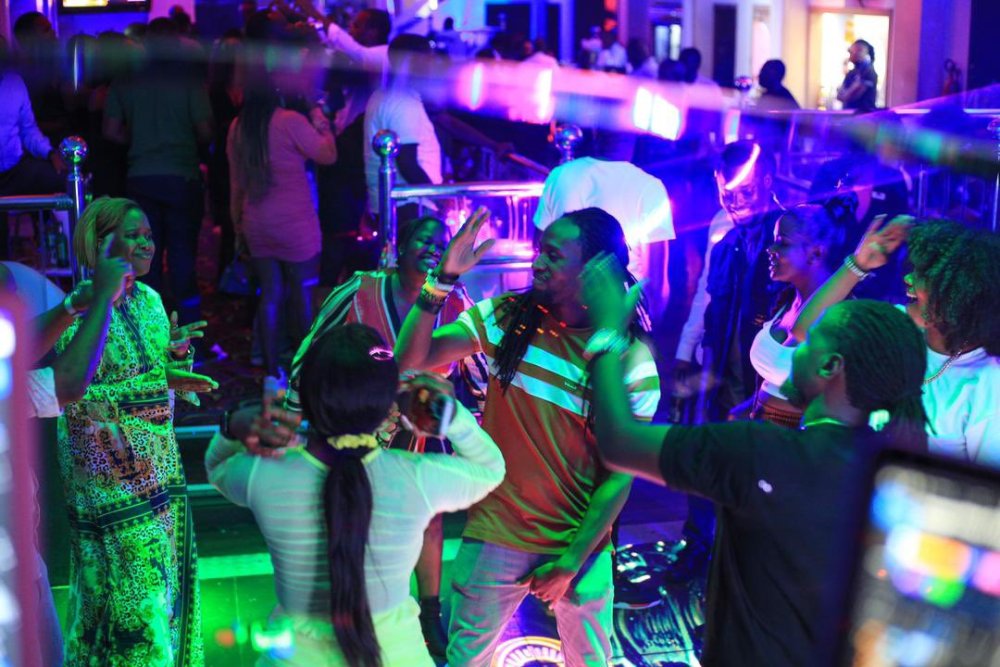 fu9o8mjaqae3 ek 6c383