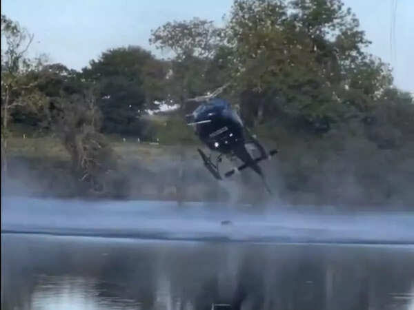 Indege yaguye mu kiyaga iri kuvoma amazi 3 chopper