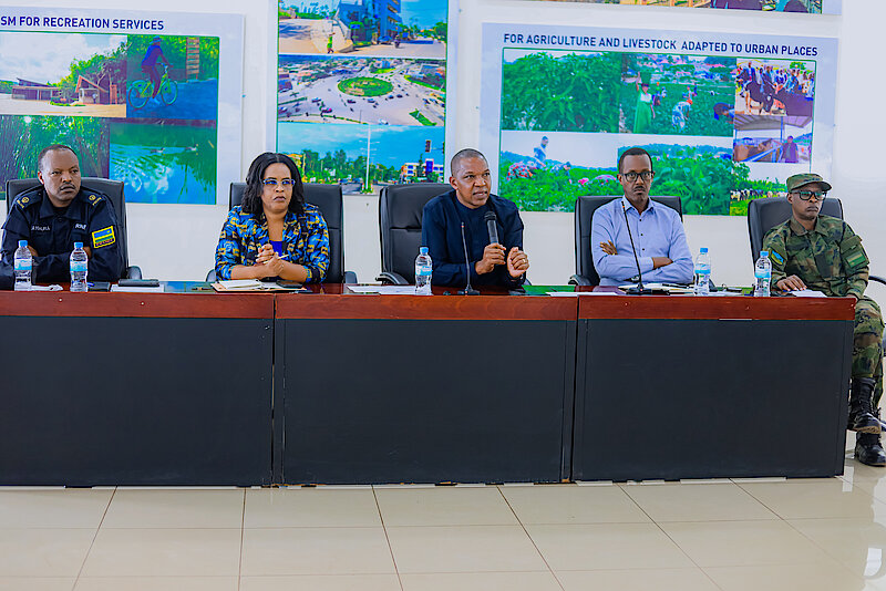 csm Inama ya UCI1ED 61225353c5