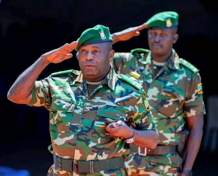 Uko Ndayishimiye ari gushyira u Burundi mu makuba biciye mu ntambara ya Congo 53 GtJL8DkWcAAdIly 1