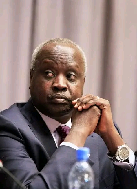 Uwabaye Minisitiri wâIngabo muri Sudani yâEpfo yiyomoye kuri Perezida Salva Kiir 11 1760510949480