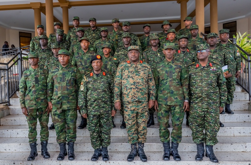 Abayobozi ba RDF na UPDF basoje inama ya 6 yabahuzaga 34 20251002 203101