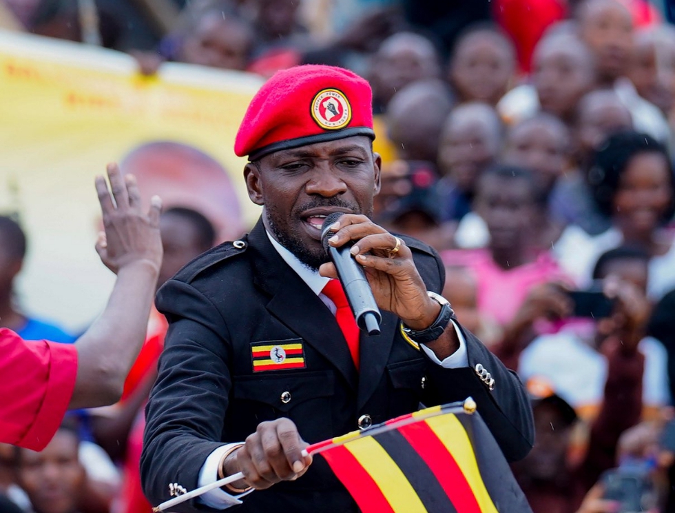 Bobi Wine yasabye Museveni kumushyikiriza ubutegetsi mu mahoro, na we akamuha uburinzi 12 20251007 123701