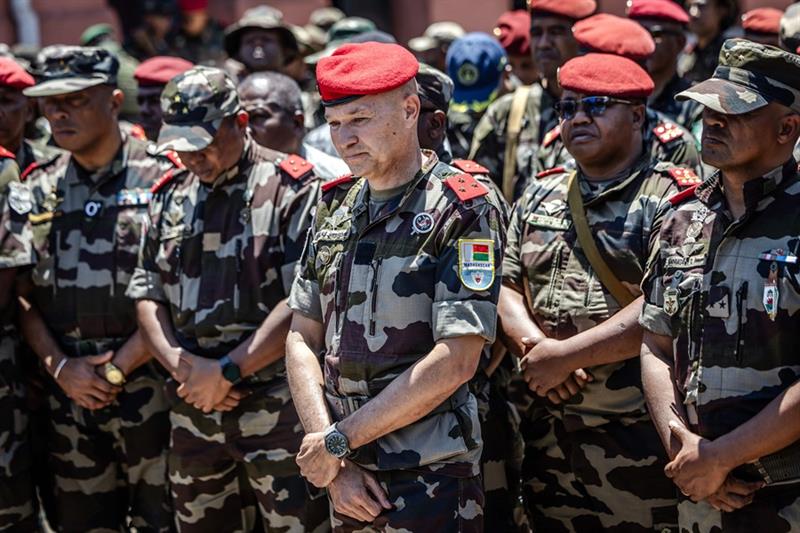 41 2025 638958948158844840 884