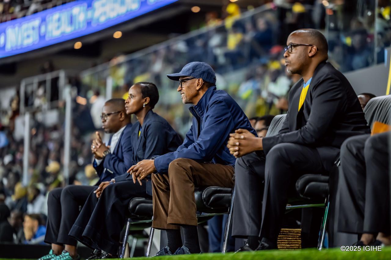 Perezida Paul Kagame yitabiriye umukino w’Amavubi na Benin (Amafoto) 15 field 19669 25101018595623891