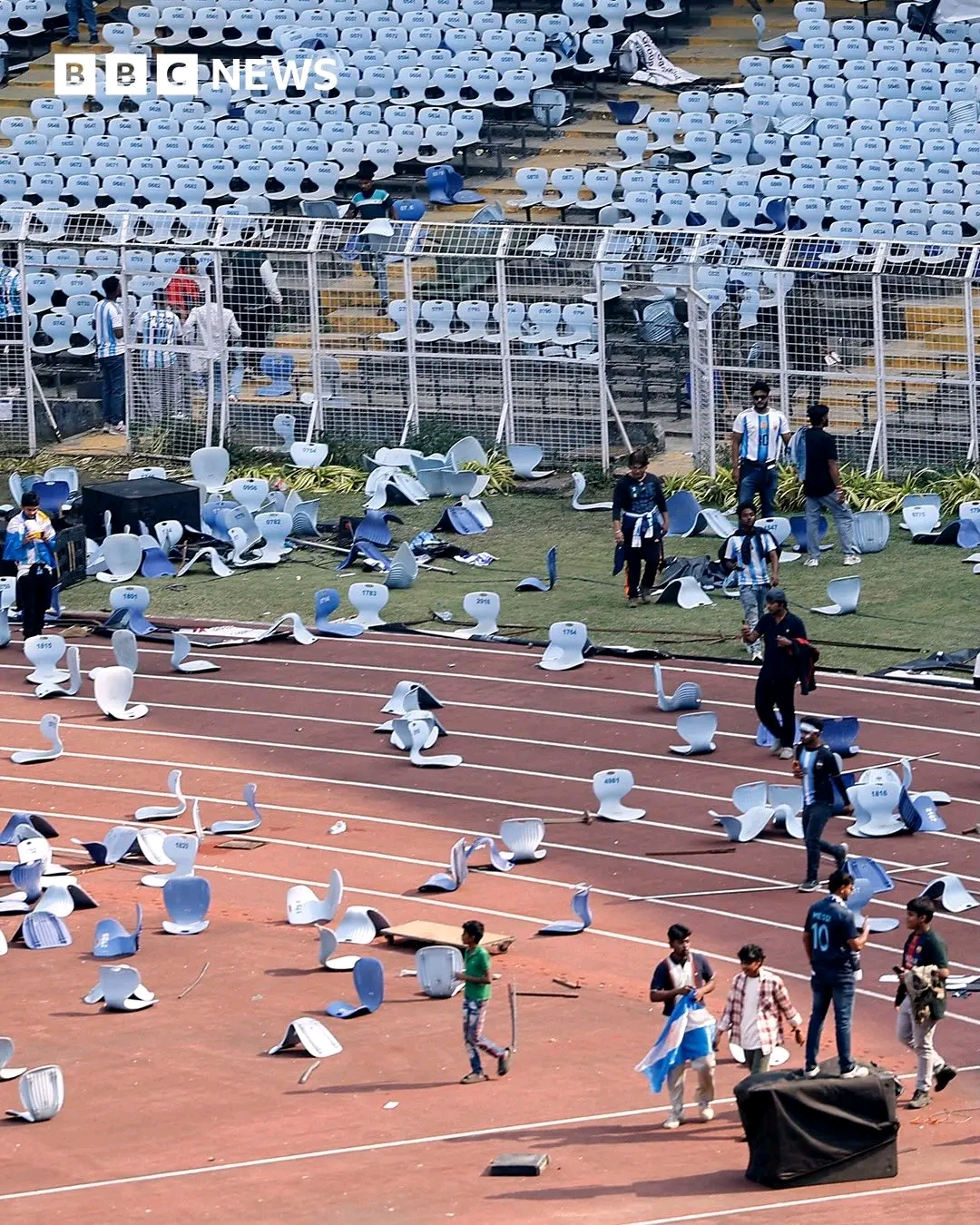 Abafana basenya stade bagiye kureba Messi 24 1765634340470