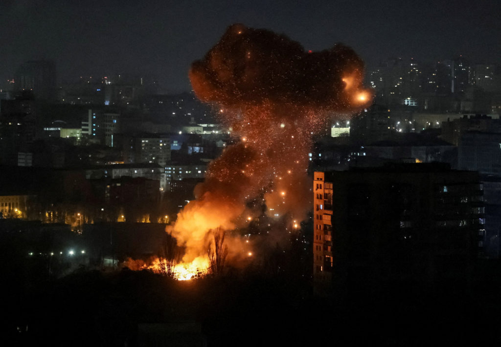 2025 11 14T142421Z 1388108674 RC2ZVHA8JVSV RTRMADP 3 UKRAINE CRISIS ATTACK KYIV 1024x711 1