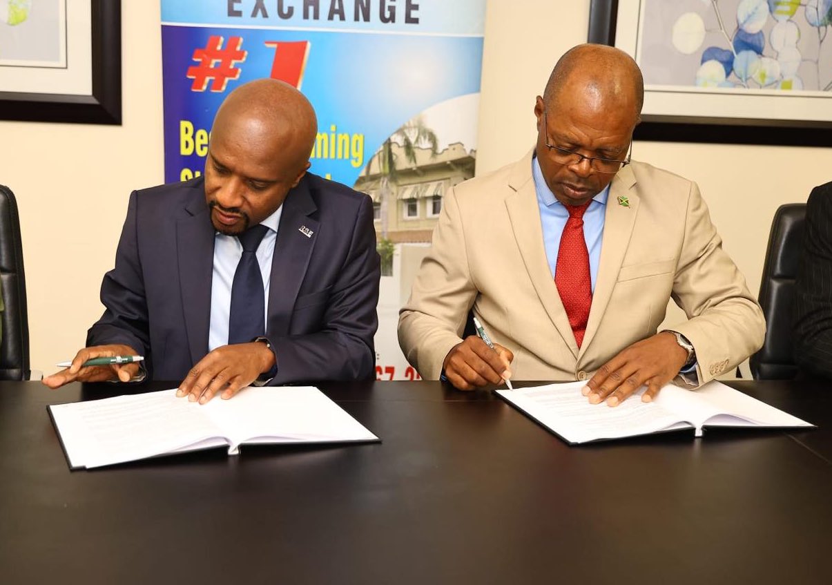 U Rwanda na Jamaica byasinye amasezerano y'ubufatanye mu by'imari n'imigabane 11 G m9C6CWEAAbRdn