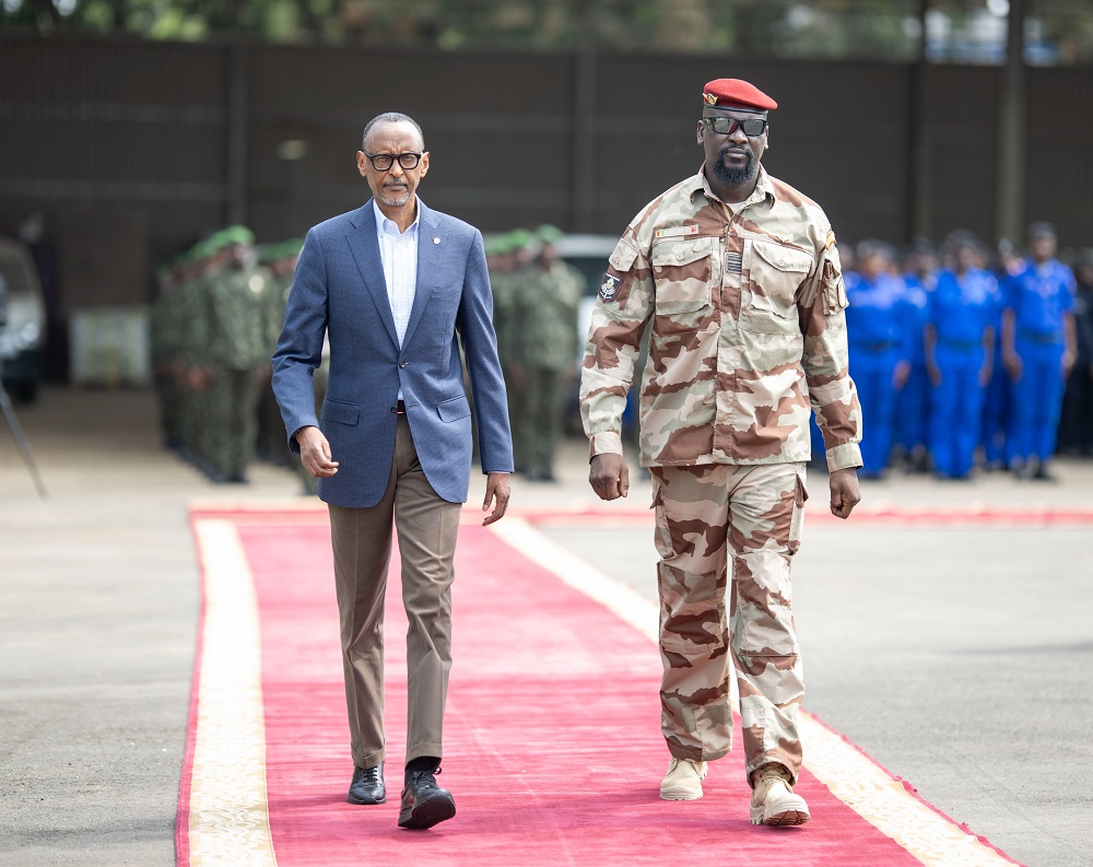 fuaeufexsaa1qrg a0eb1