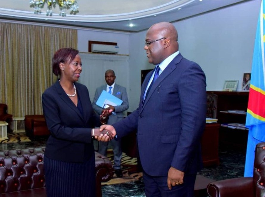 d2qahkfwwaakrjb e033b 1