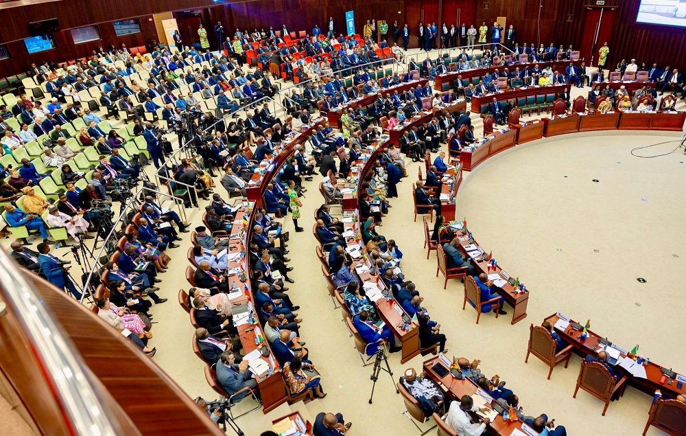 Malabo: Minisitiri w'Intebe yahagarariye Perezida Kagame mu Nama ya OACPS 7 HEg2XEUbsAAYD0U