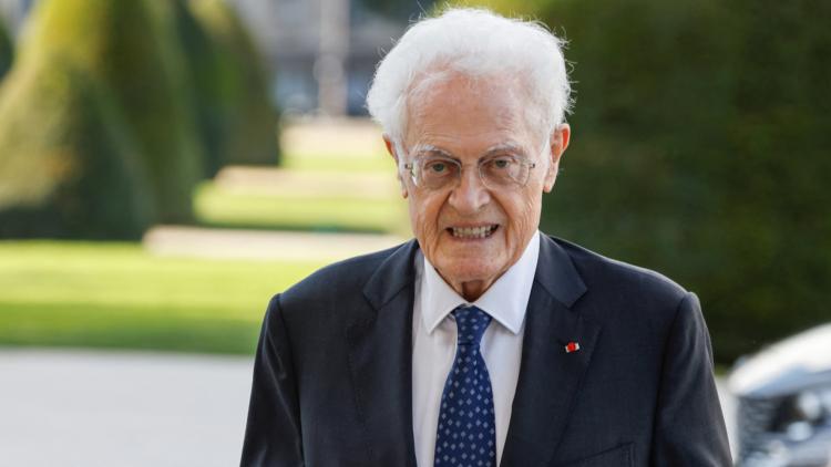 lionel jospin soutient le nouveau front populaire et critique la dissolution