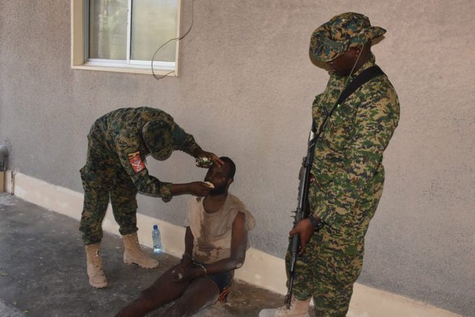 UPDF na SNA byafashe umwe mu bayobozi ba Al Shabab 27 HE9qKWnW0AA0Ztd