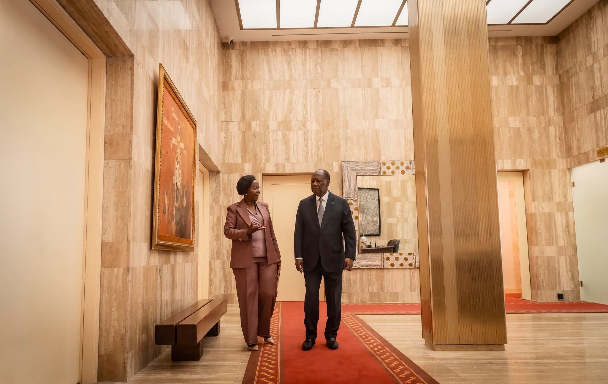 Abidjan: Umunyamabanga Mukuru wa OIF yagiranye ibiganiro na Perezida Ouattara 7 HF4l6izXAAAGpp4