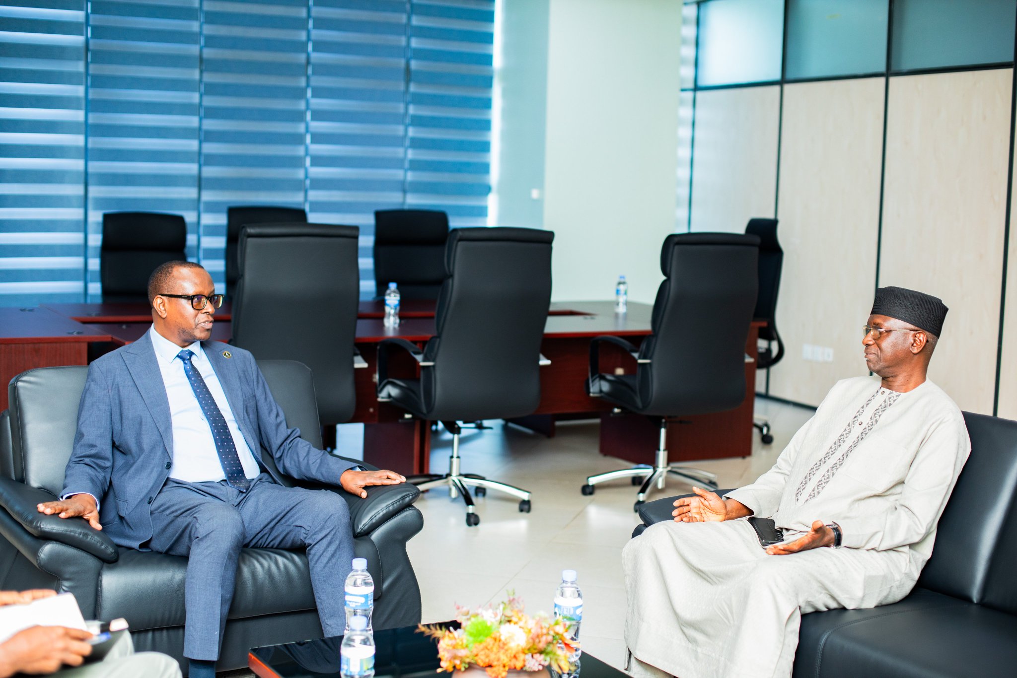 Minisitiri Dr. Bizimana yakiriye Gen. Faye wahoze mu Ngabo za MINUAR 11 HFdq24tXwAAEn 3