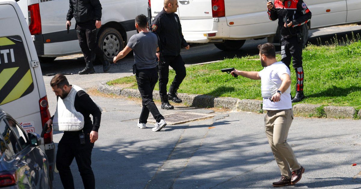 Turkiya: Abantu batatu biciwe mu gitero kuri Ambasade ya Israel 9 reuters 69d4d530 1775555888