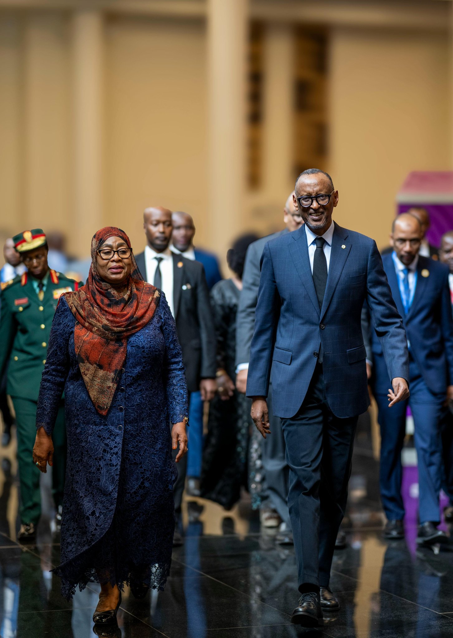 U Rwanda rwasinyanye na Tanzania amasezerano y'ubufatanye mu by'ingufu 1 HIr fyrW8AAkLdI