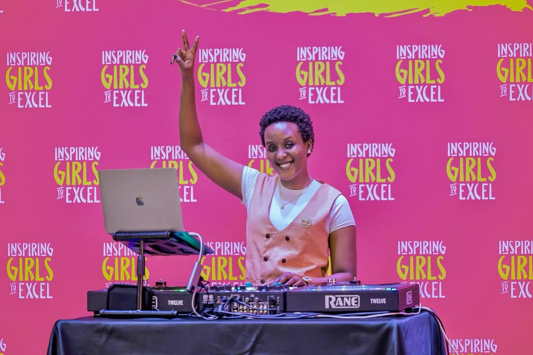 🎧 KakaDj 🎧😍Honored to bring the vibes for 20 years of empowering girls to dream big shine 1