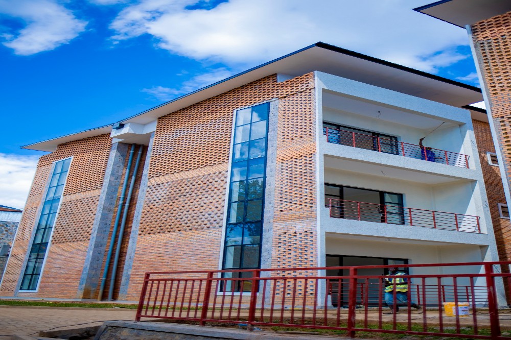 Nyaruguru: Kubura amacumbi i Kibeho byatangiye kuvugutirwa umuti mu mishinga mishya ya hoteli 10 IMG 20260609